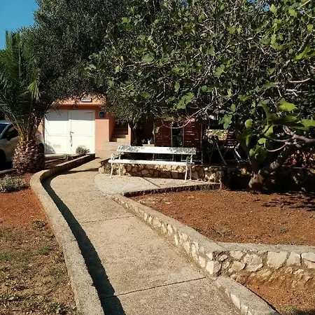 Pepi דירה פובליאנה